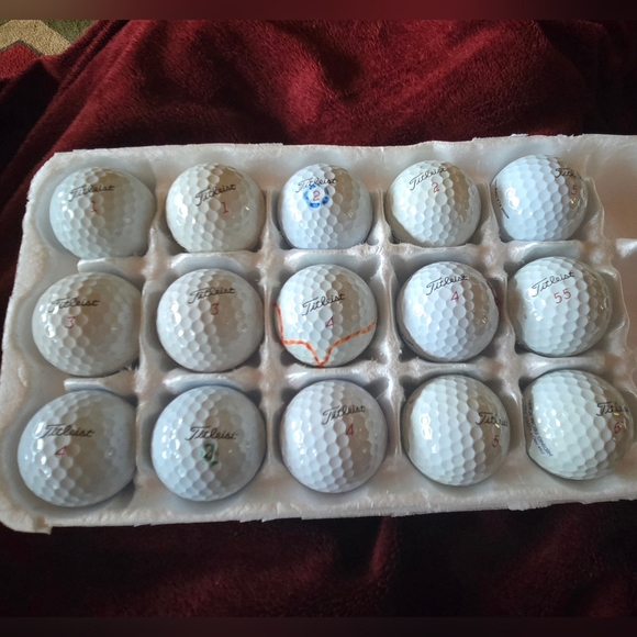 15 Titleist ProV1x white golf balls. Pristine 5A+ Playing Condition. - Picture 3 of 4
